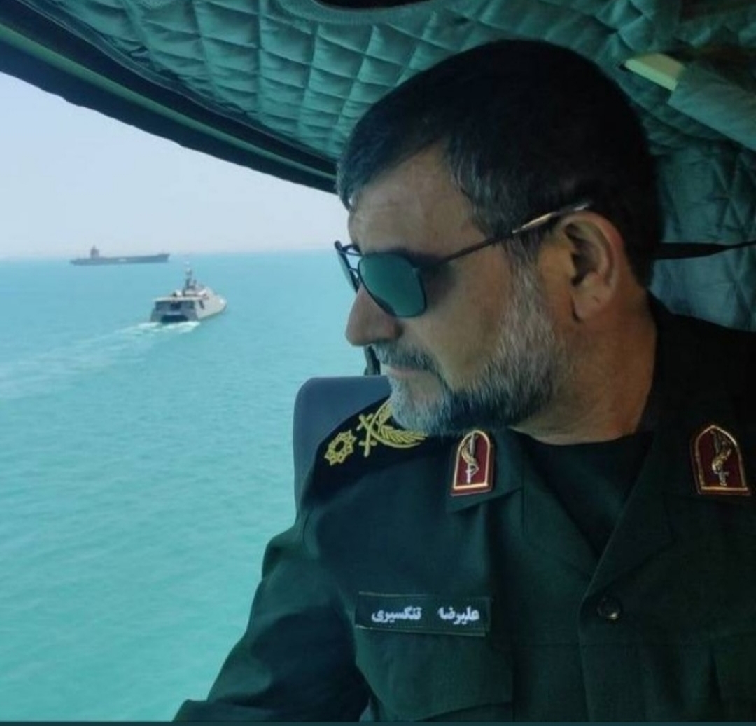 پیام تسلیت رئیس دانشگاه خلیج فارس در پی شهادت دریادار علیرضا تنگسیری